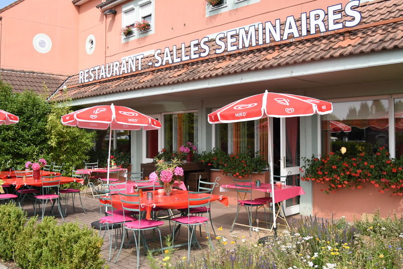 Brit Hotel Confort Cambrai Exterior foto